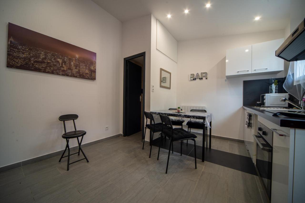 La Serenade - Appartements Confort Avec Terrasse Montreuil  Exteriör bild